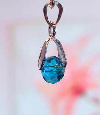 Gargantilla azul turquesa