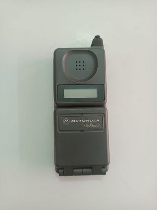 cellulare Motorola Flip Phone 2 vintage leggi