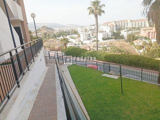 Piso en venta en Torrequebrada en Benalmádena
