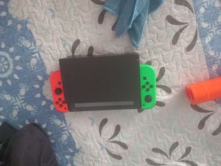 Nintendo Switch Rojo y Verde