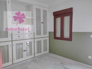 Casa adosada en venta en Centro en Bormujos