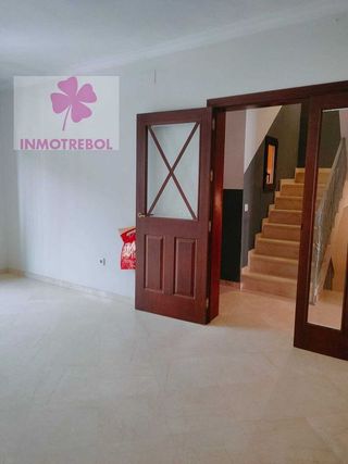 Casa adosada en venta en Centro en Bormujos