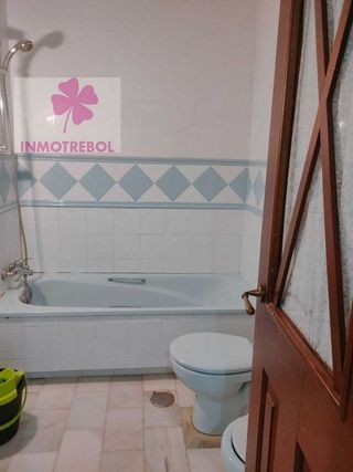 Casa adosada en venta en Centro en Bormujos