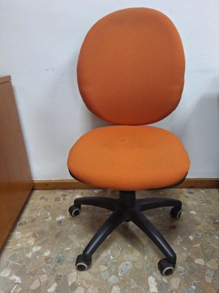 Silla de oficina naranja