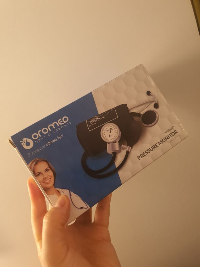 Tensiómetro Oromed con estetoscopio
