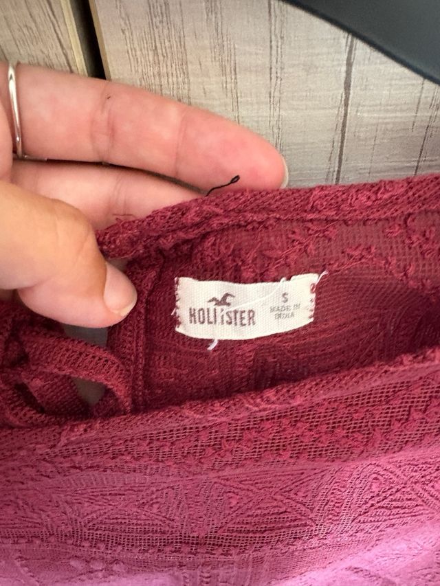 Blusa granate de manga larga Hollister