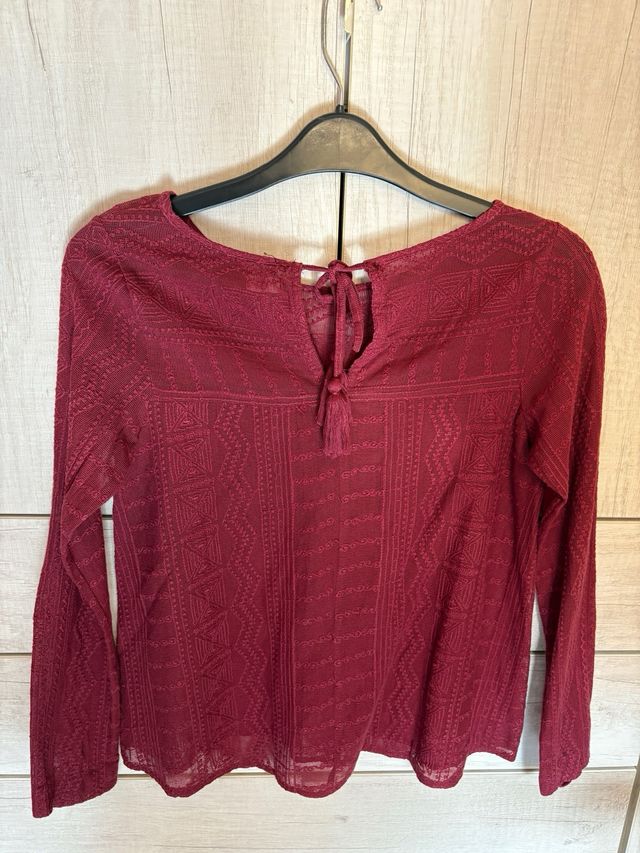 Blusa granate de manga larga Hollister