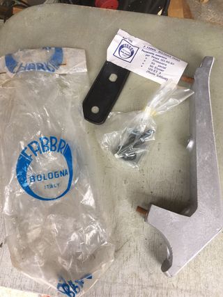 Portaruota Vespa 50 Special
Fabbri 146