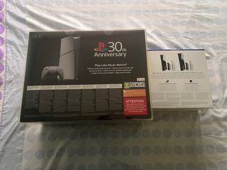 PlayStation 5 Edición 30 Aniversario + lector
