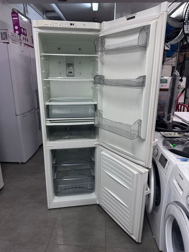 Nevera combi Fagor con garantía transport 