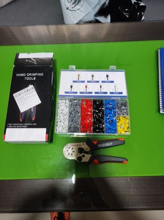 Herramienta de crimpado manual con terminales