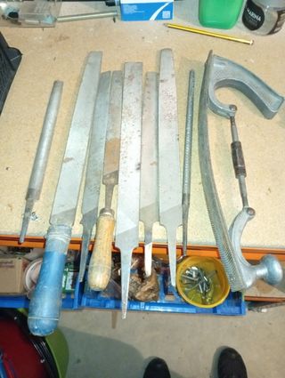 Lote de herramientas manuales