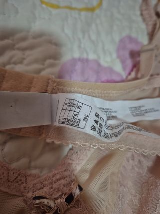 Sujetador rosa de encaje