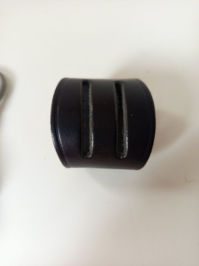 Rebajado!! Tahalí y porta guantes vintage