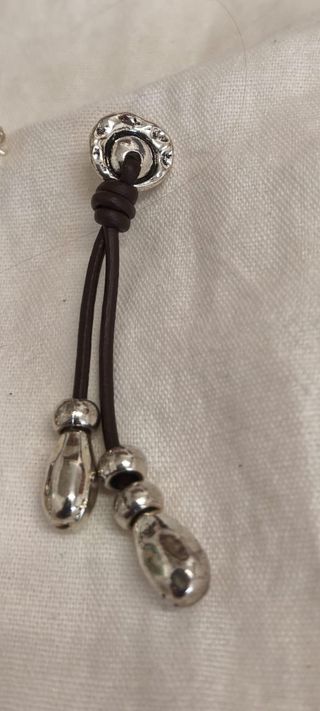 Pendientes largos cuero