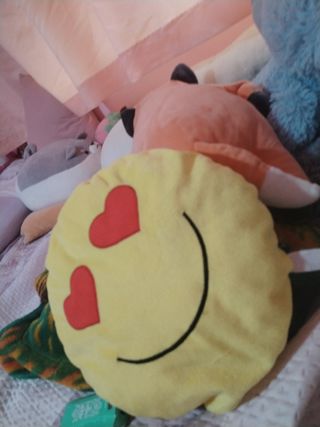 Cojín Emoji Corazones