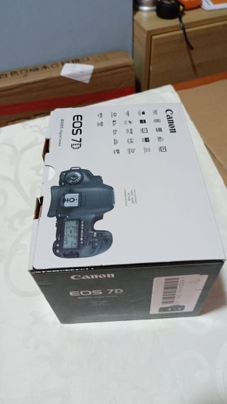 Cámara Canon EOS 7D Reflex Digital + Kit completo