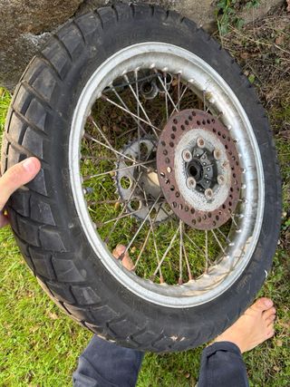 rueda trasera moto trail
