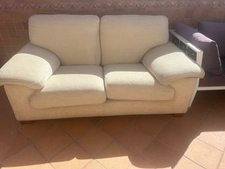 Sofá de 2 plazas beige
