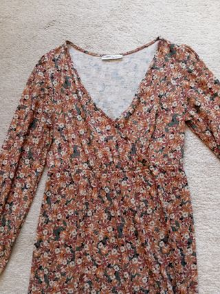 Vestido floral Pull&Bear talla M