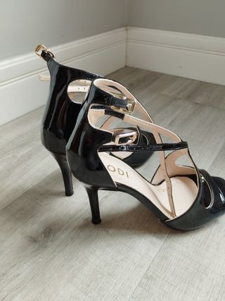Sandalias LODI charol negro T36