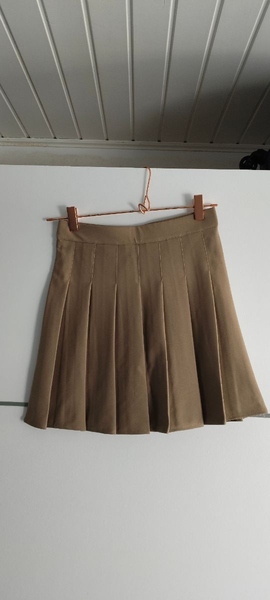 Falda pantalón beige plisada