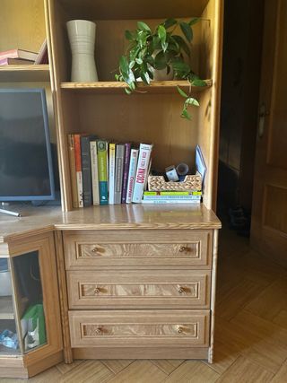 Mueble de salón de madera URGE VENDER