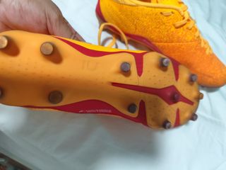 Botas de fútbol Kipsta talla 40 Usadas dos dias