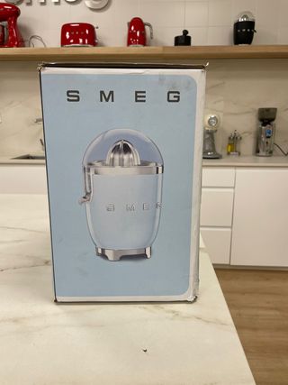 Exprimidor Smeg Blanco CJF11WHEU