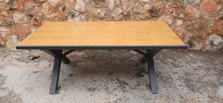 Mesa exterior aluminio.
