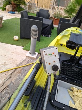 Kayak con Sonda Lowrance Hook Reveal 7