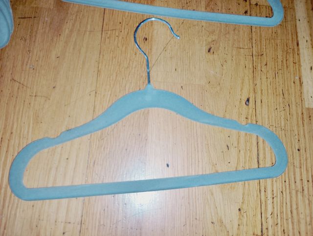 Perchas de terciopelo azul (20 unidades)