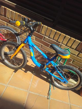 Bicicleta infantil B-Pro azul y naranja