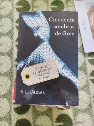 CINCUENTA SOMBRAS DE GREY