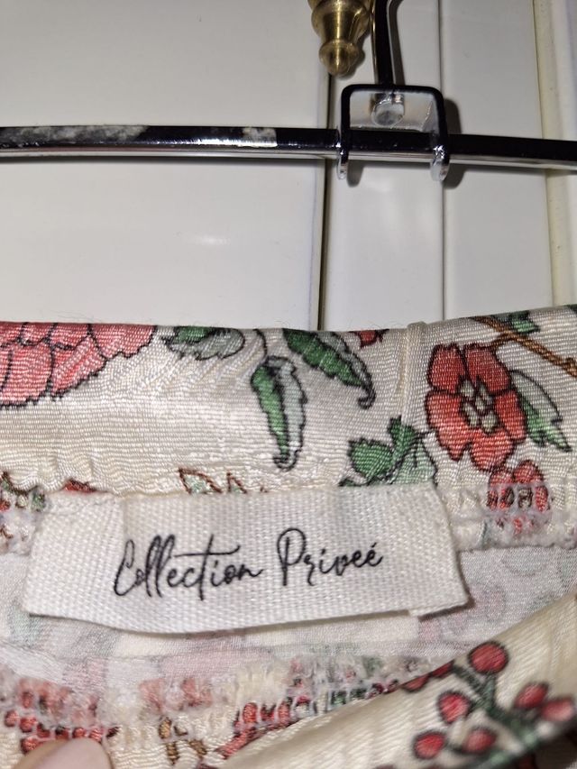 Falda midi satinada floral