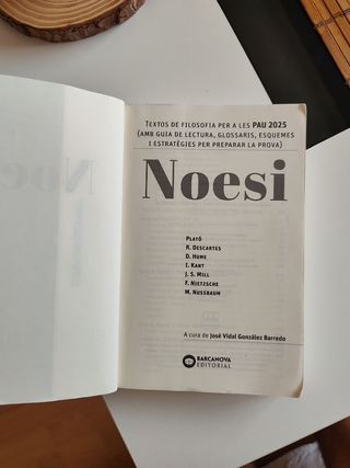 Noesi. Textos de filosofia per a les PAU 2025