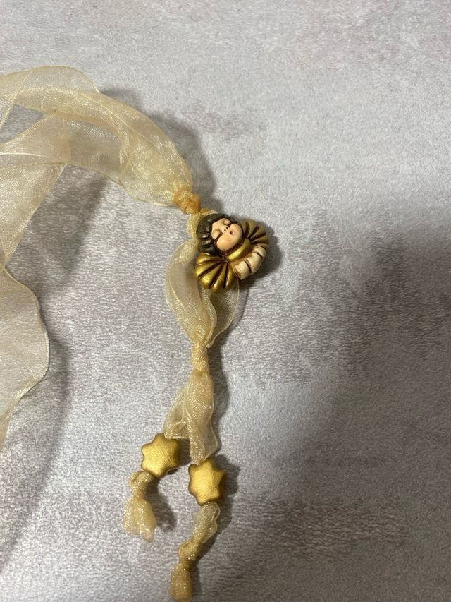 Segnalibro Thun dorato con ciondoli