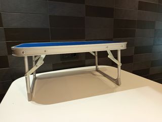 Mesa Plegable Azul y Plateada