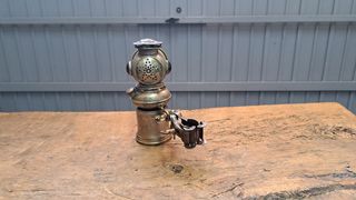 Faro de bicicleta antiguo