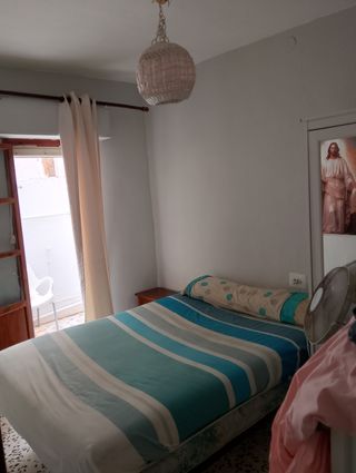 Lotto di 12/15 letti e box spring