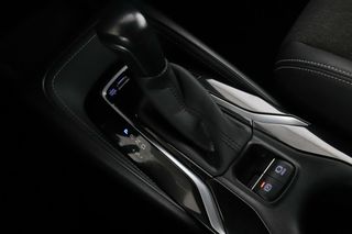 Toyota Corolla 2.0 Hybrid Advance