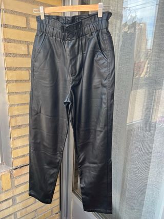 Pantalón cuero MNG negro talla XS