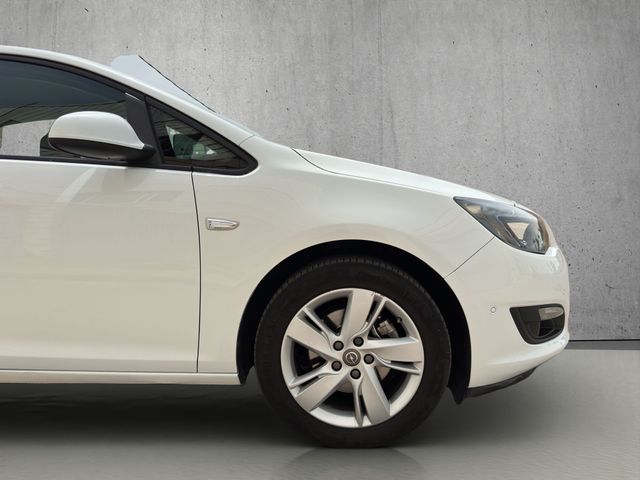 Opel Astra 2.0 CDTI 165CV SELECTIVE 2015