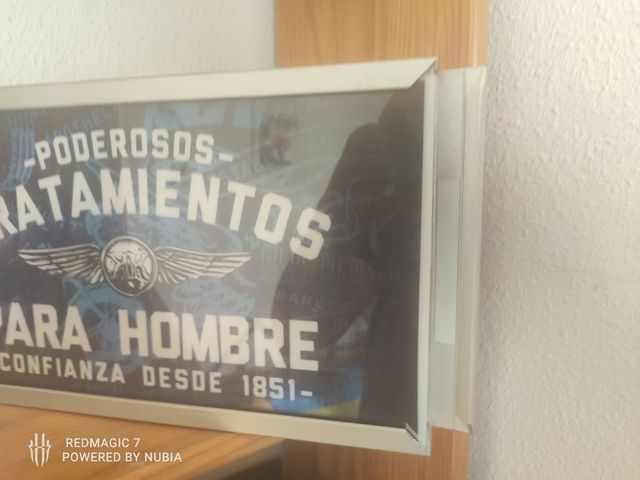 Cartel luminoso Pequeño.