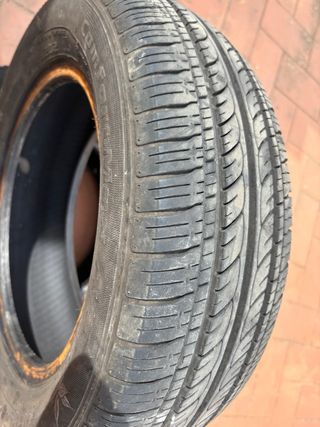 Neumáticos 175/65/14 perfectos 