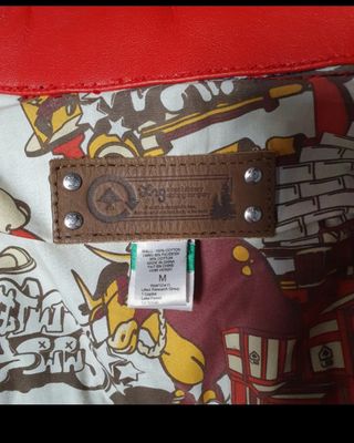 Chaqueta y camiseta LRG