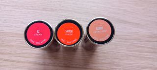 Labiales Urban Decay- Varios tonos y acabados. 