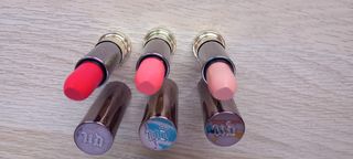 Labiales Urban Decay- Varios tonos y acabados. 