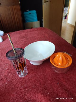Juego de vaso y cuenco exprimidor