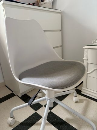 Silla de escritorio.